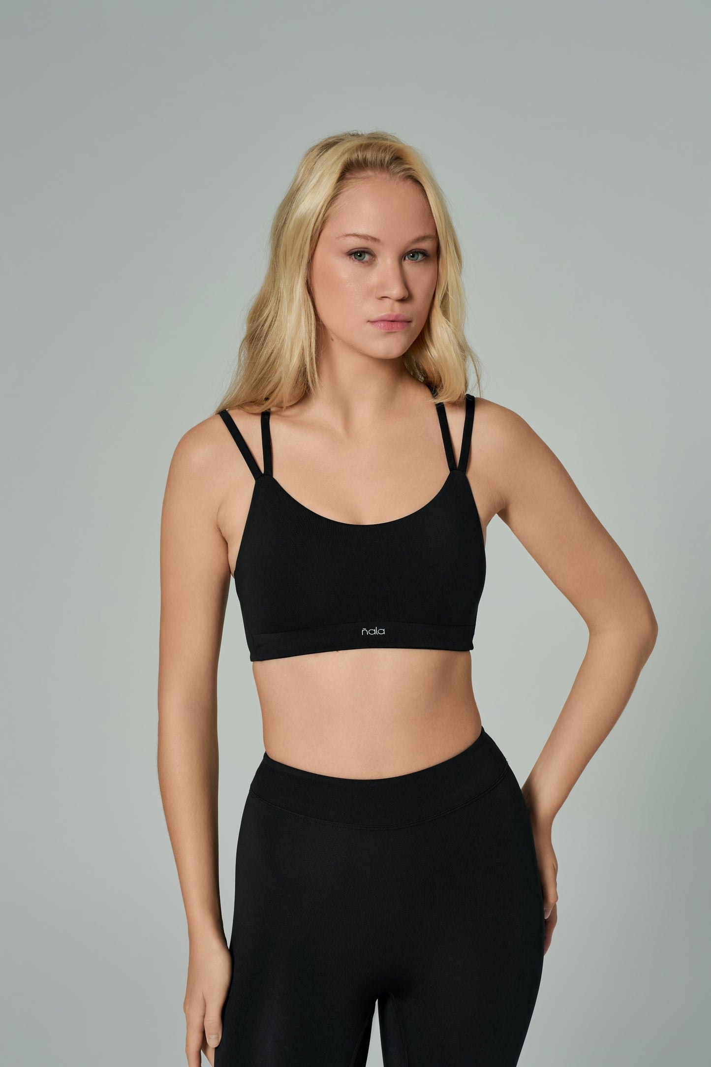 Jennifer Spor Üstü