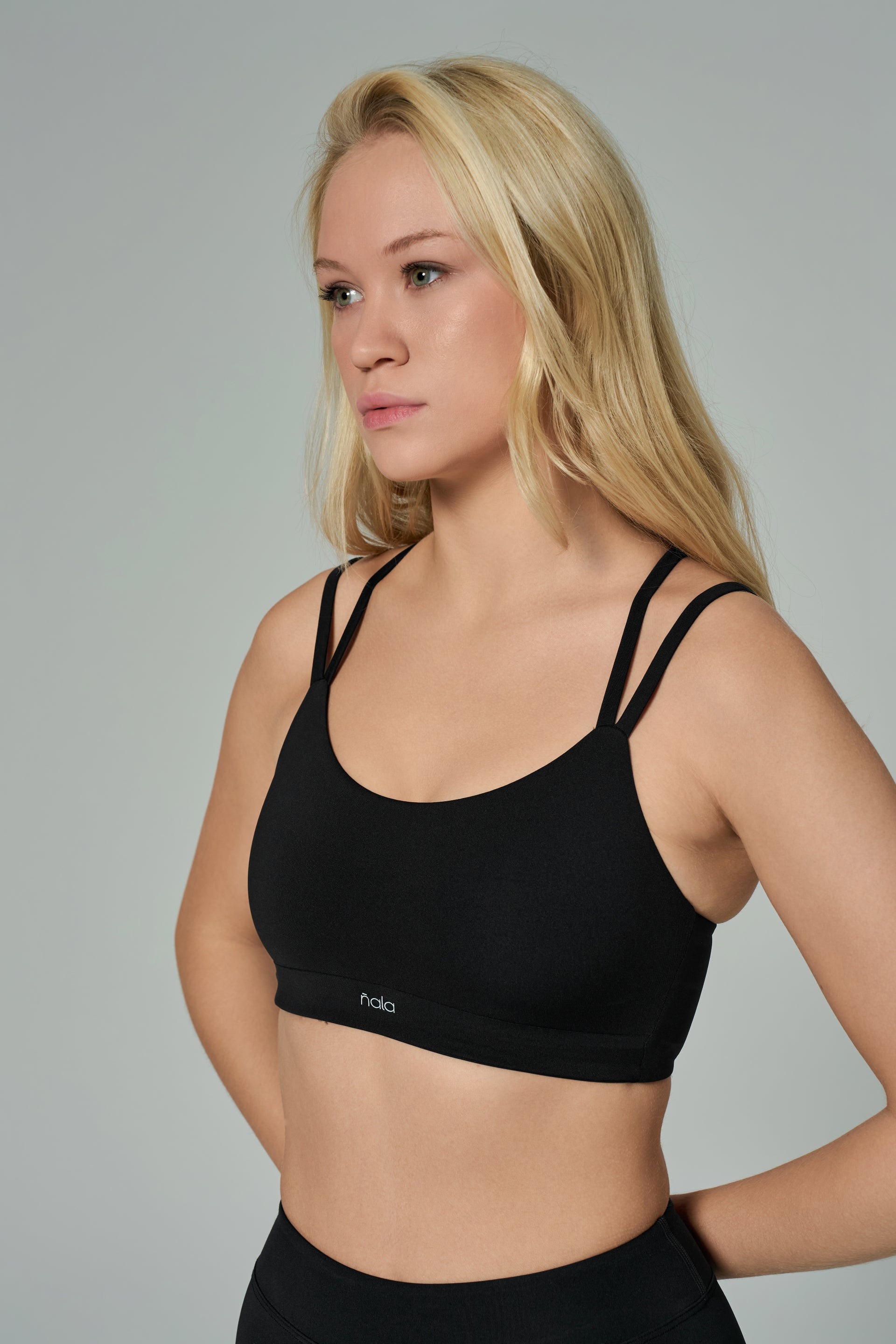 Jennifer Spor Üstü