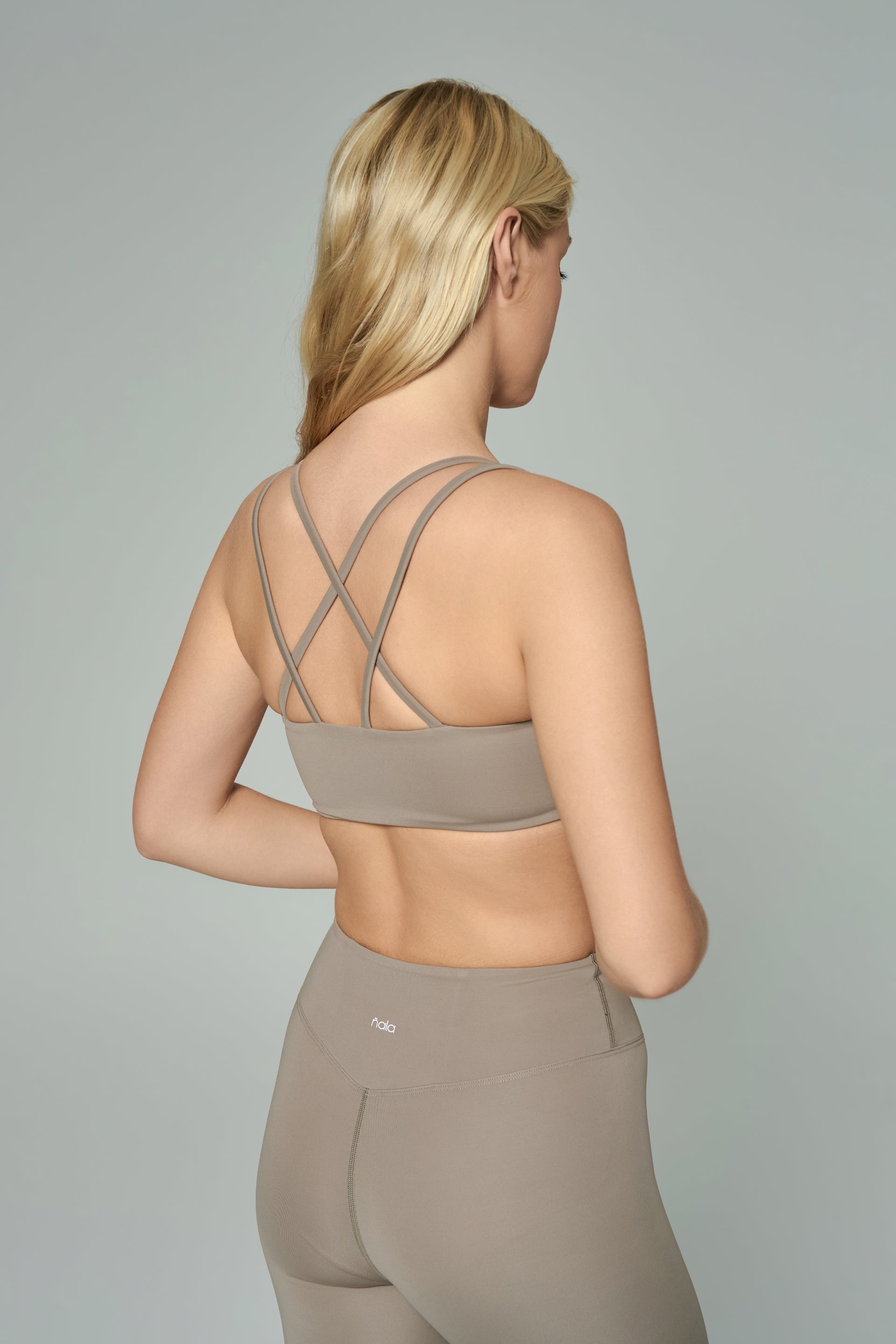 Jennifer Spor Üstü